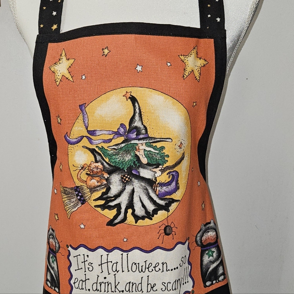 Halloween Apron party decor kitchen NEW hand crafted